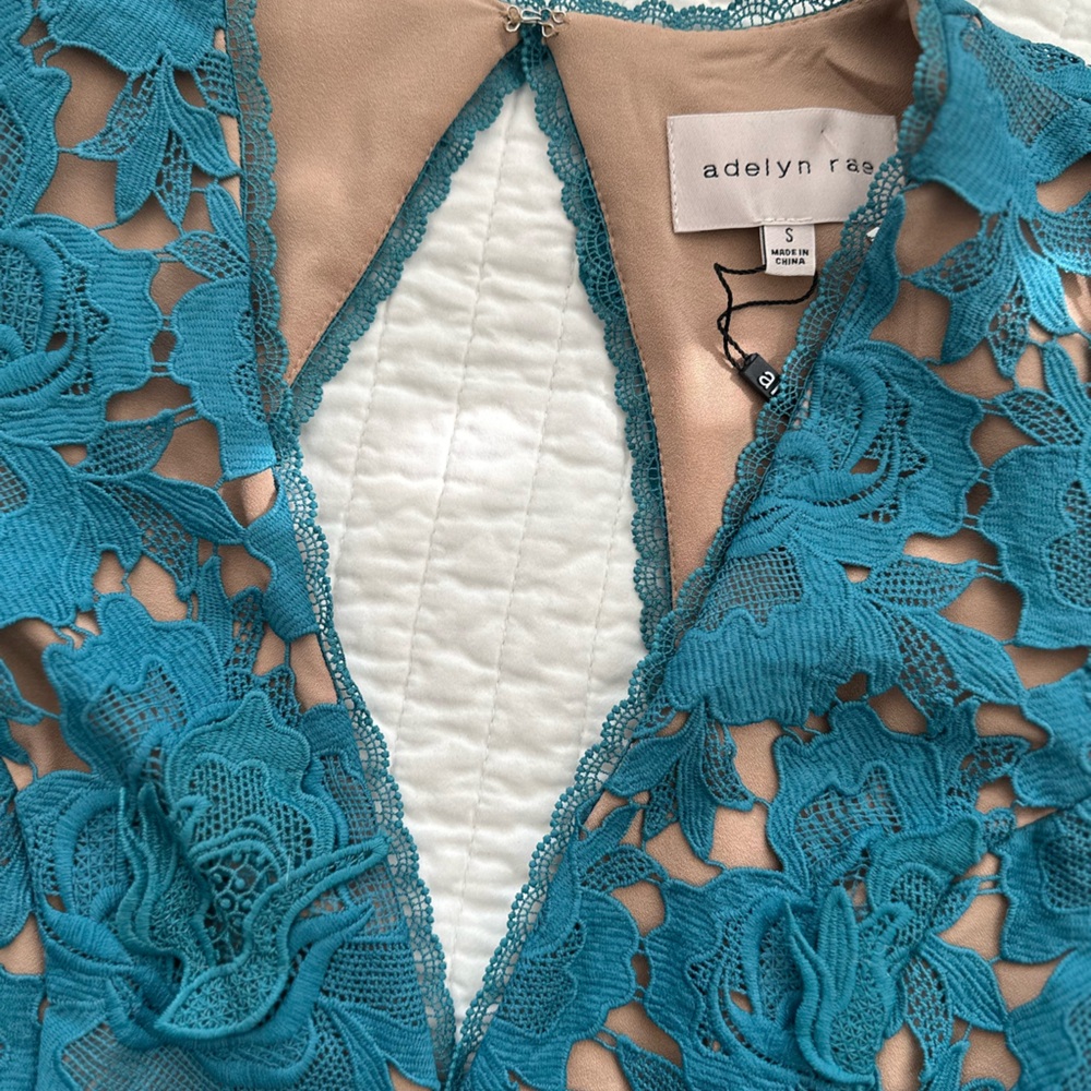 Adelyn Rae Blue Puff Sleeve Midi Dress - Picture 6 of 8